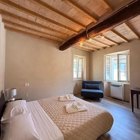 Nel Borgo Storico Vila *