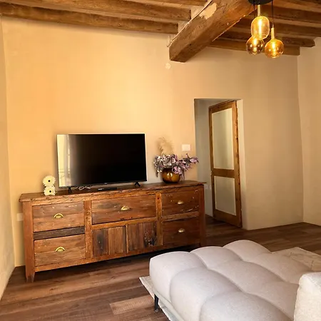 Vila Nel Borgo Storico *